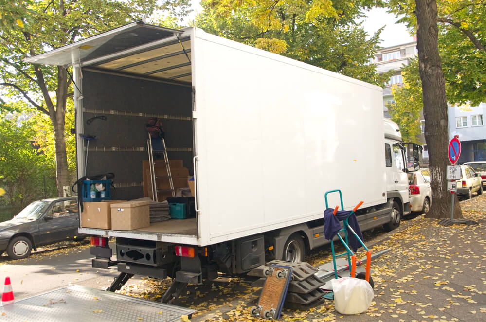 Learn how to get low-cost and free movers.