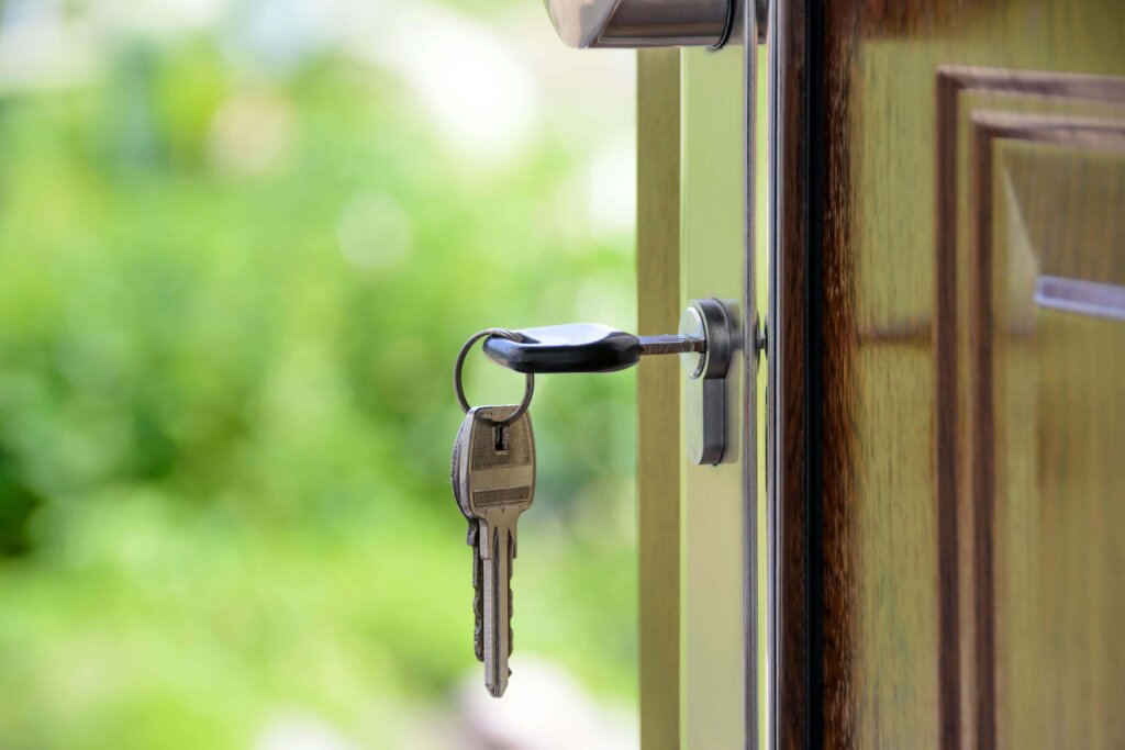 Learn how to get a free security deposit or security deposit assistance.