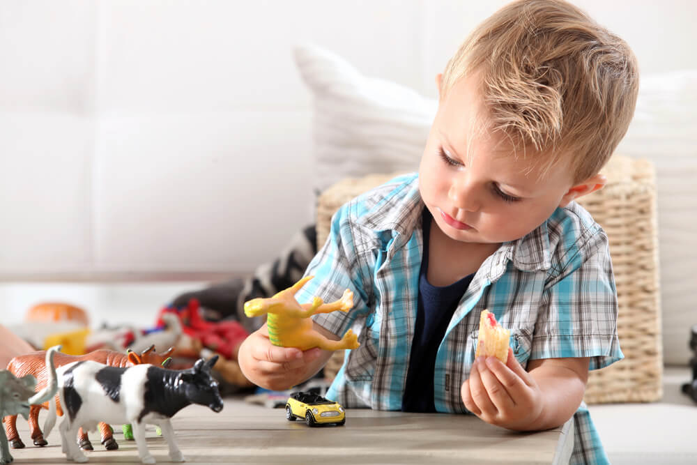 Here are 11 easy ways to get free toys for kids.